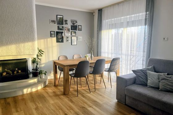Bemutató weboldal minta: Kandallós társasházi lakás, Baja · 125 m²